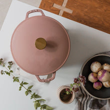 Load image into Gallery viewer, Recycled Cast Iron 3.3l Casserole - Dusty Pink