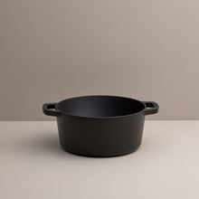 Load image into Gallery viewer, Recycled Cast Iron 3.3l Casserole - Black