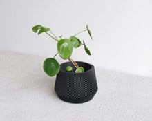 Load image into Gallery viewer, Recycled Oslo Planter - Black